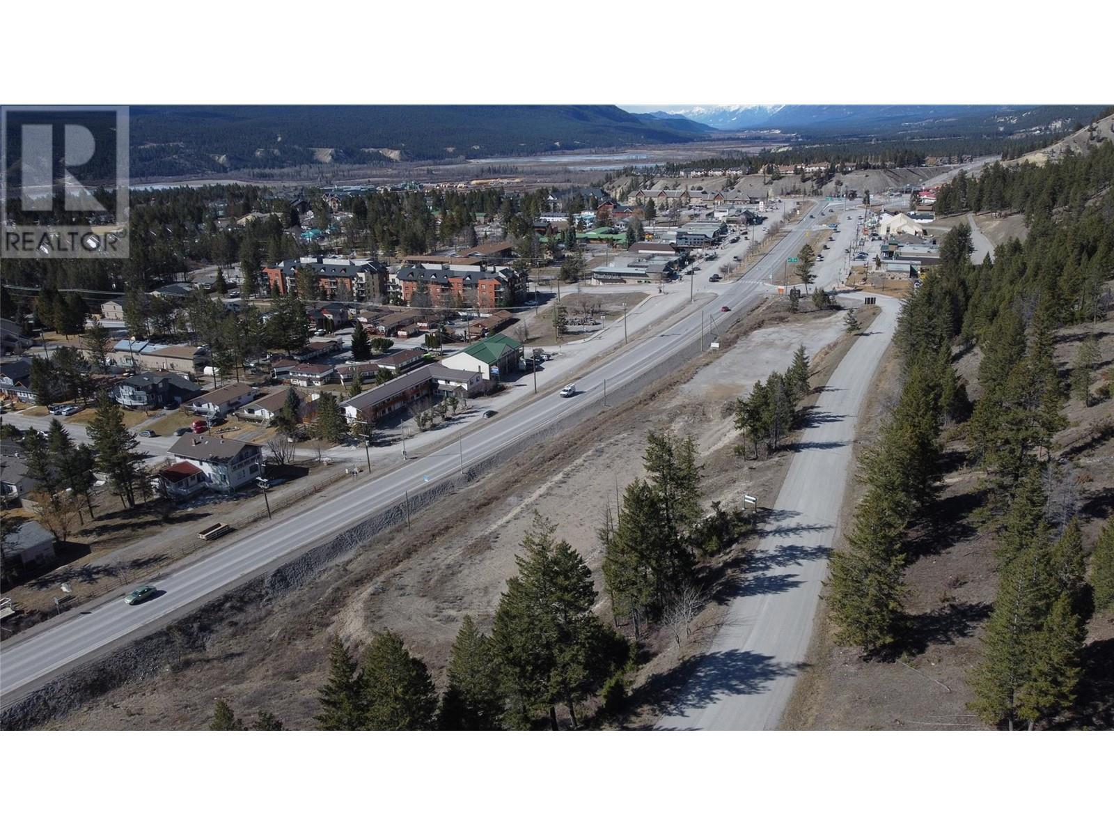 7585 Redstreak Road, Radium Hot Springs, BC