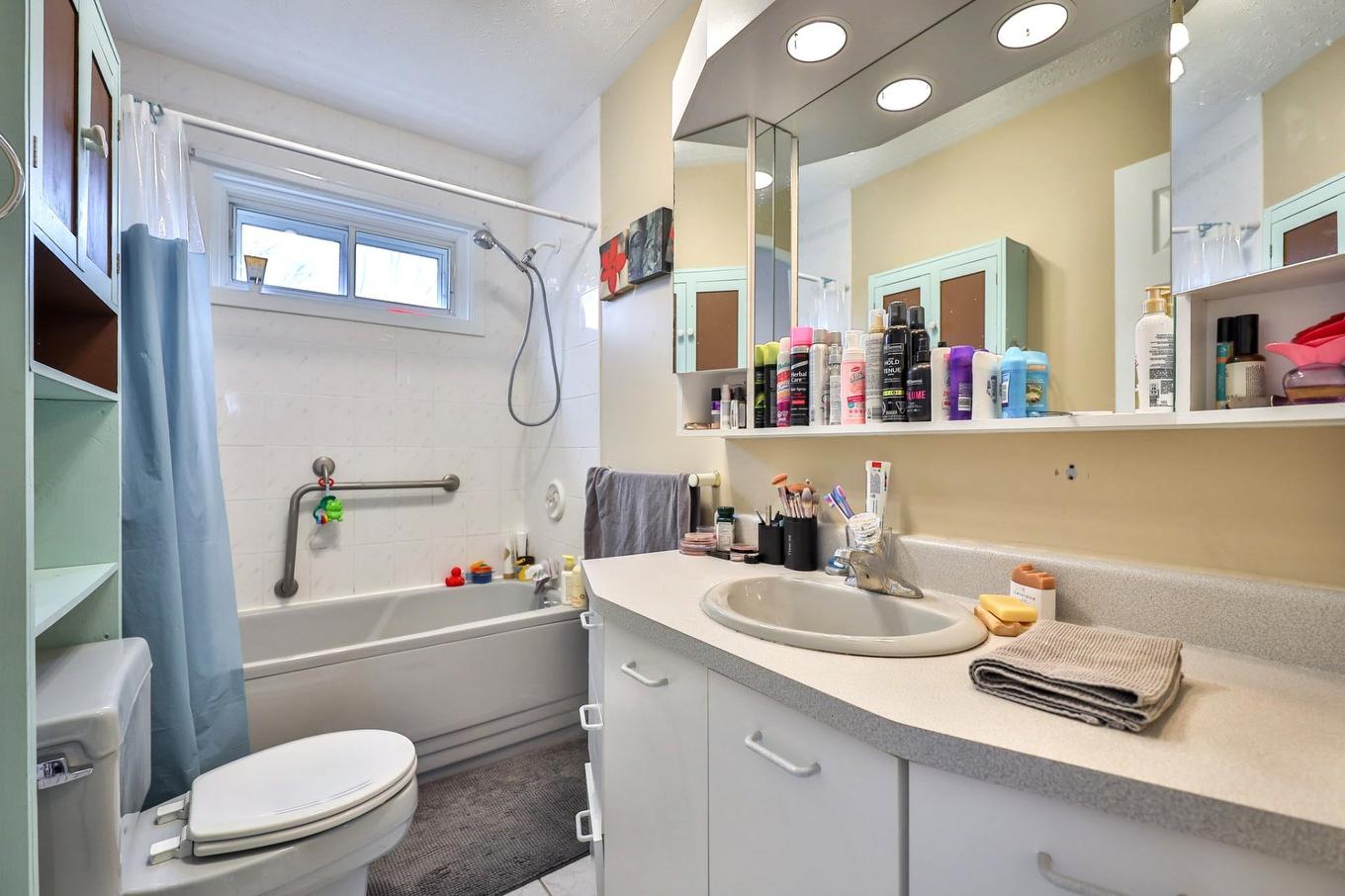 Salle de bains - 236 - 240 Rue Papineau, Papineauville, QC - Indoor Photo Showing Bathroom