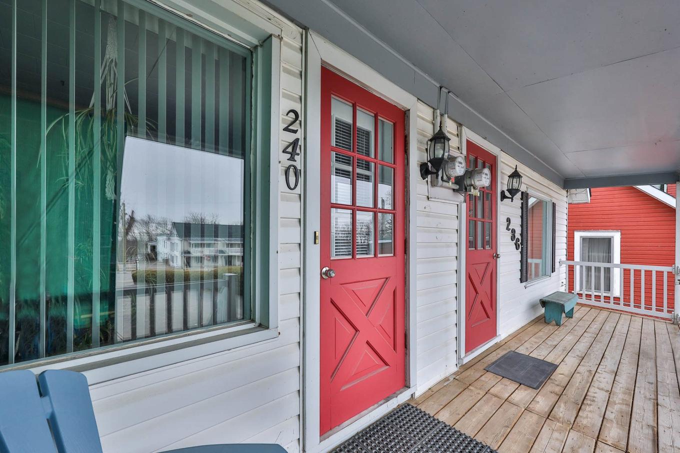 Extérieur - 236 - 240 Rue Papineau, Papineauville, QC - Outdoor With Deck Patio Veranda With Exterior