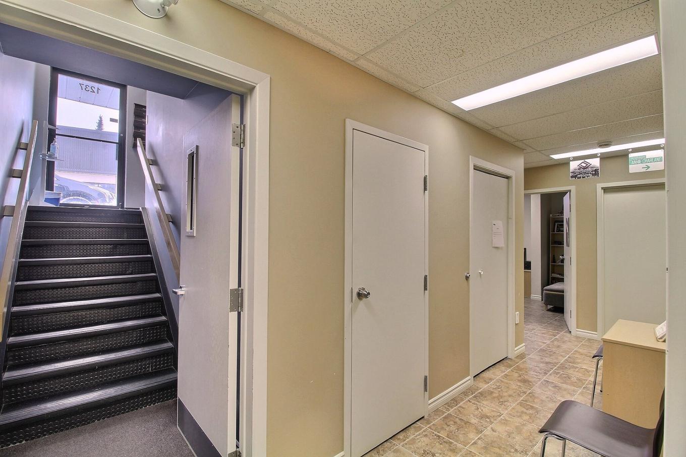 View - 1235 - 1237 3E Avenue, Val-D'Or, QC - Indoor Photo Showing Other Room