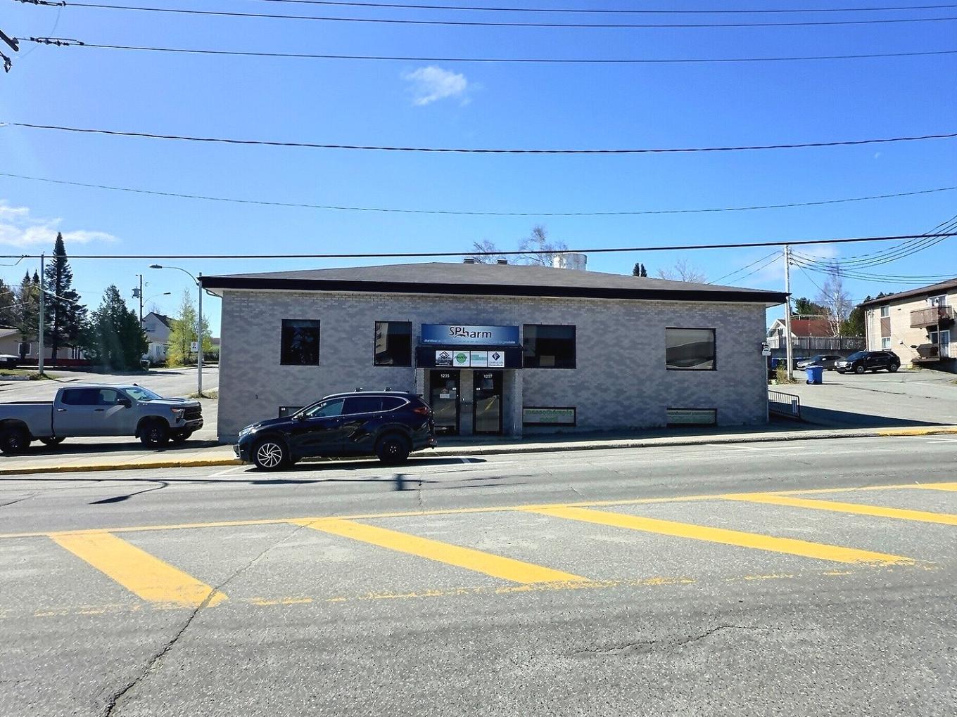 Frontage - 1235 - 1237 3E Avenue, Val-D'Or, QC - Outdoor