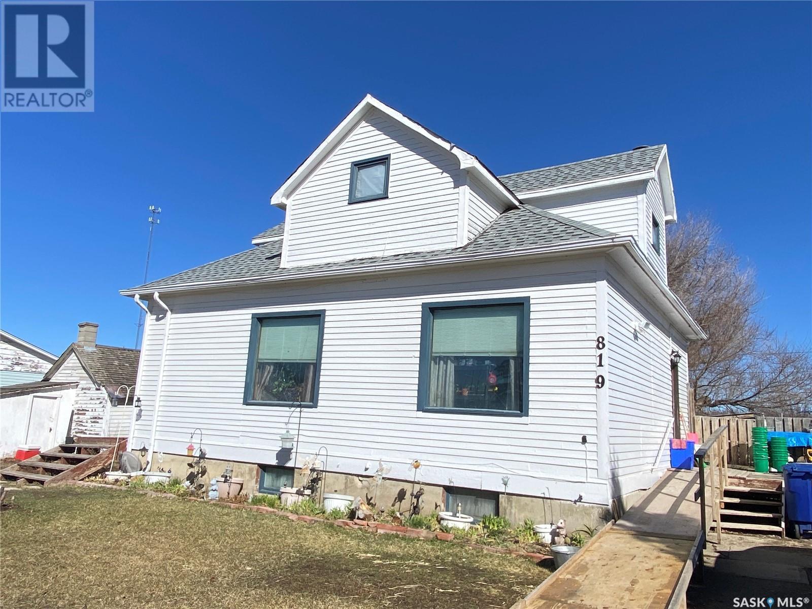 819 3Rd Avenue N, Alsask, SK - Outdoor With Exterior