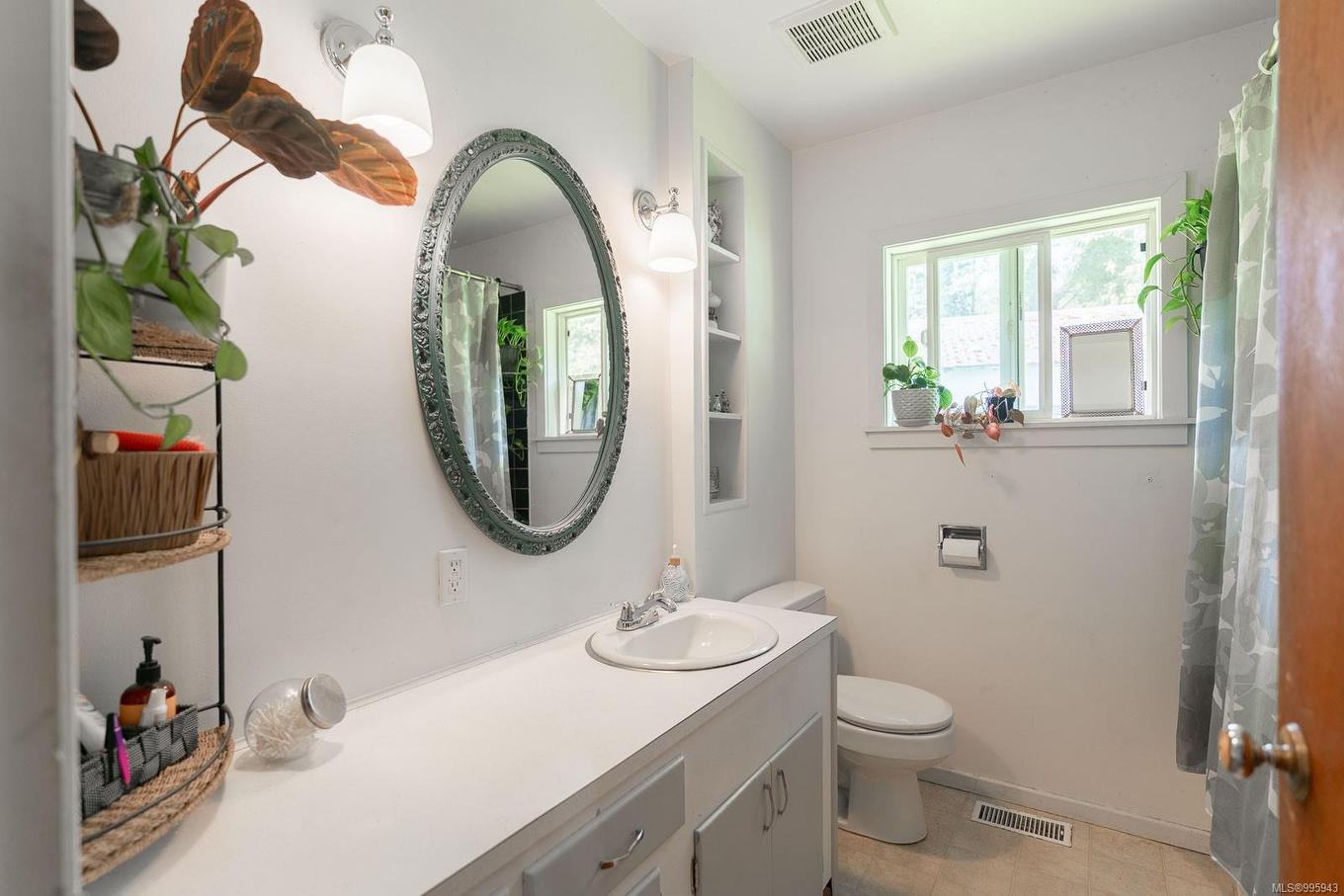 11228 Chemainus Rd, Saltair, BC