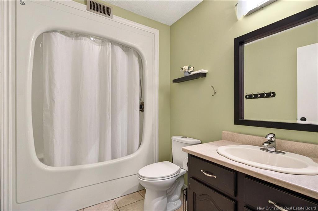 84 Linden Cres, Moncton, NB