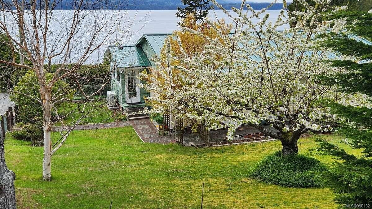 367 Pine St, Alert Bay, BC