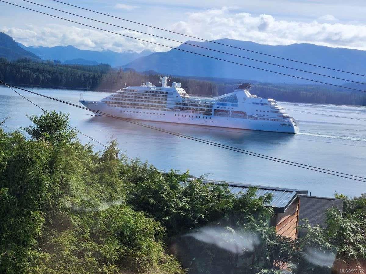 367 Pine St, Alert Bay, BC