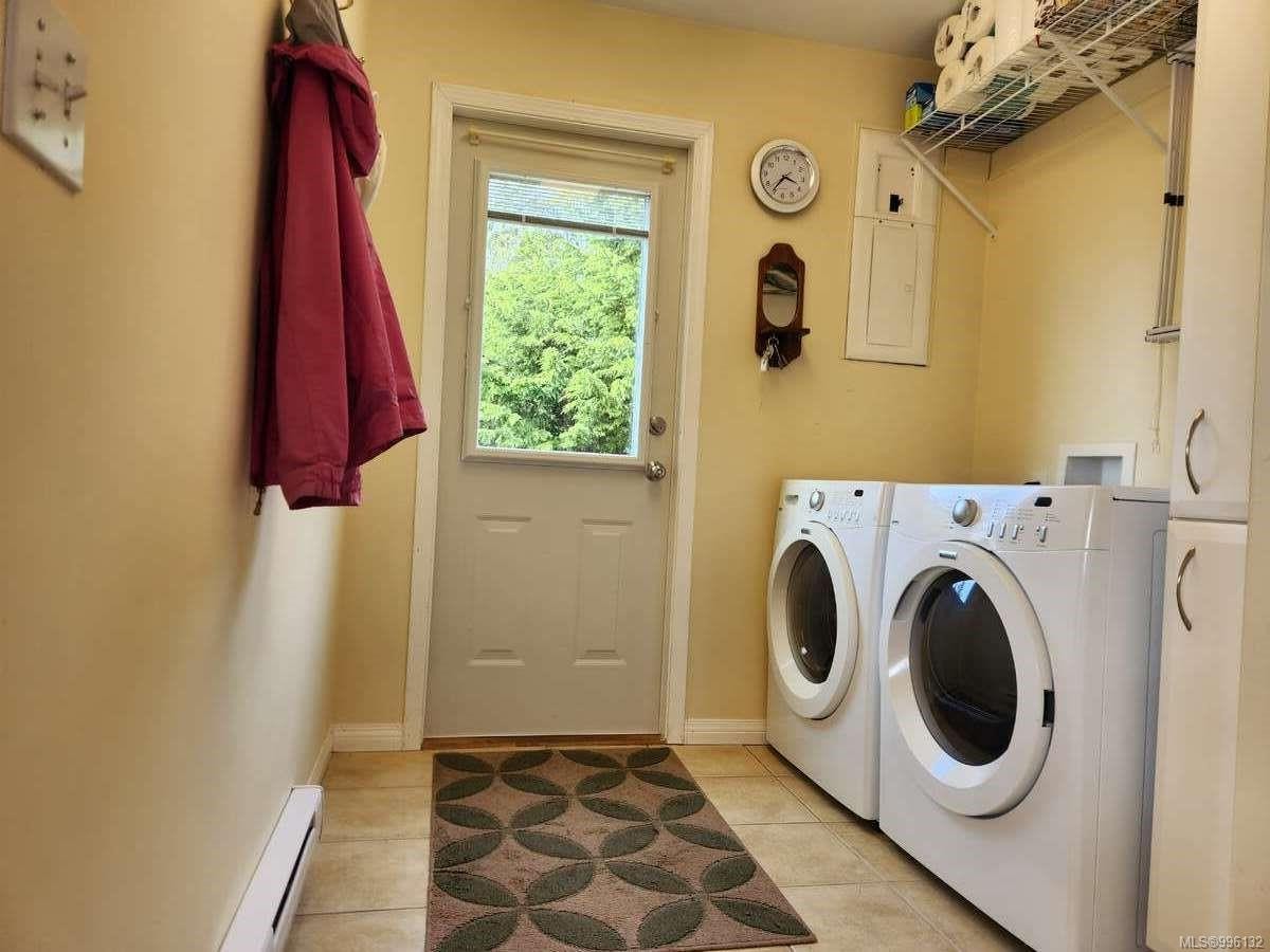 367 Pine St, Alert Bay, BC