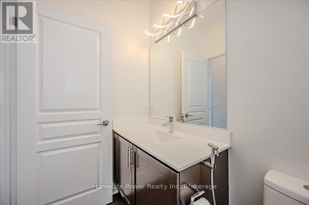 2102 - 1 Hurontario Street, Mississauga (Port Credit), ON - Indoor Photo Showing Bathroom
