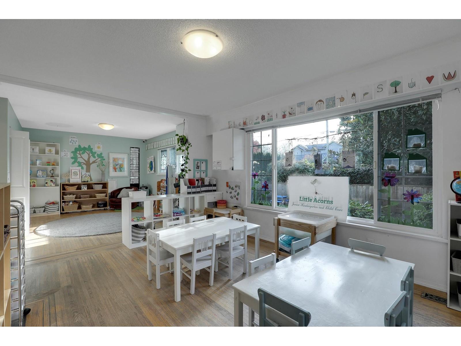 1554 Stevens Street, White Rock, BC