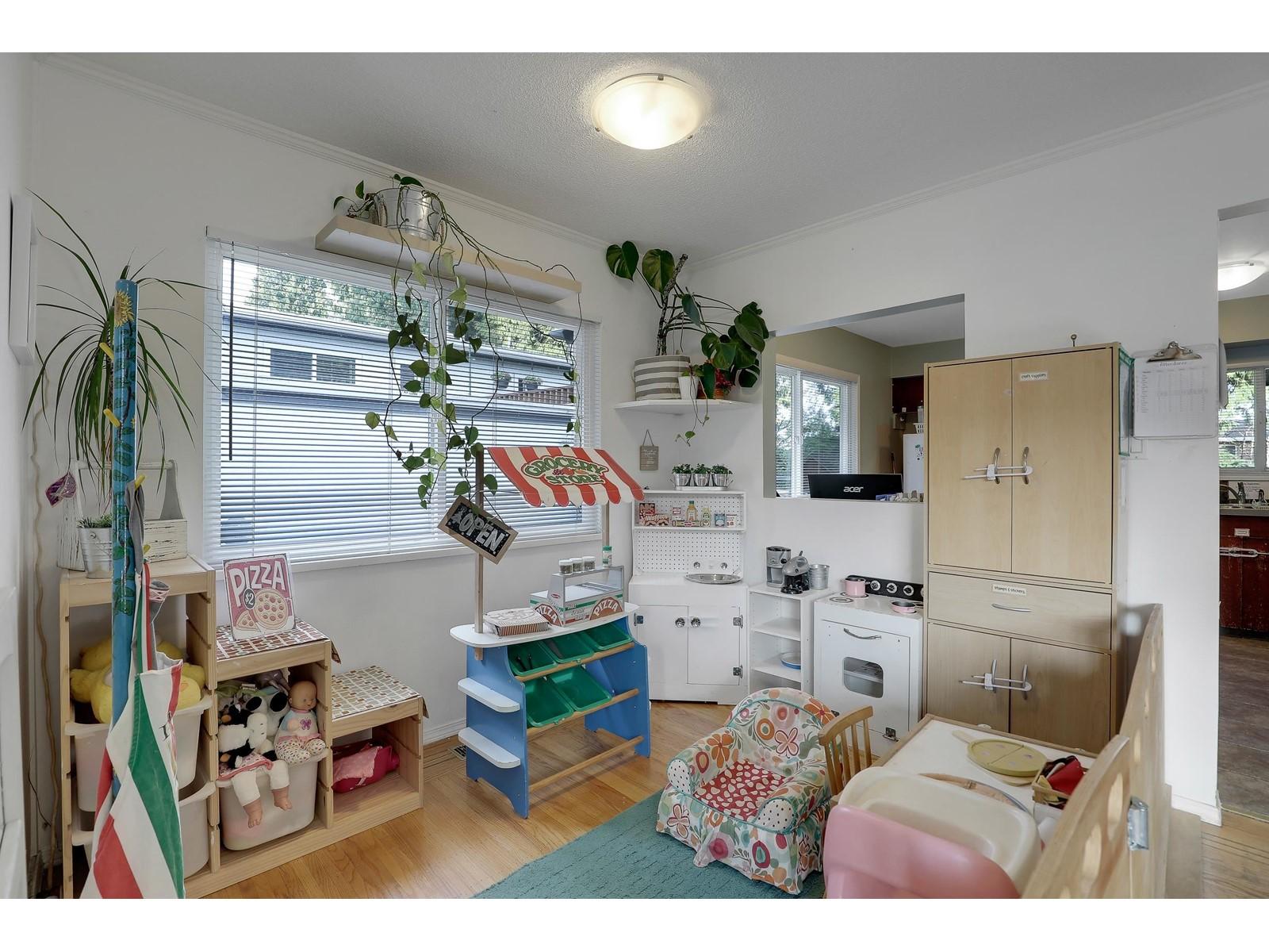 1554 Stevens Street, White Rock, BC