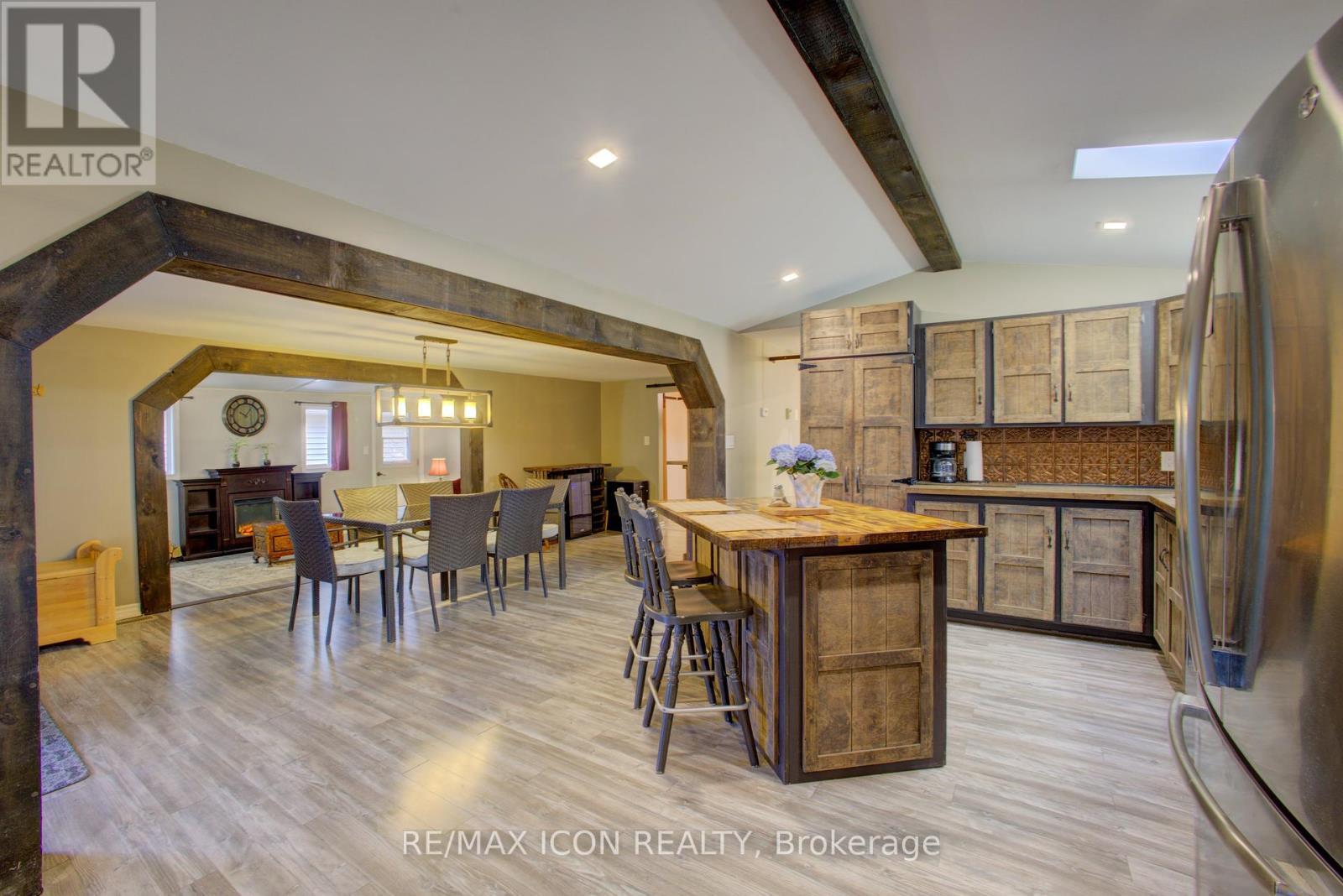 Maple 18 - 7489 Sideroad 5 E, Wellington North, ON - Indoor