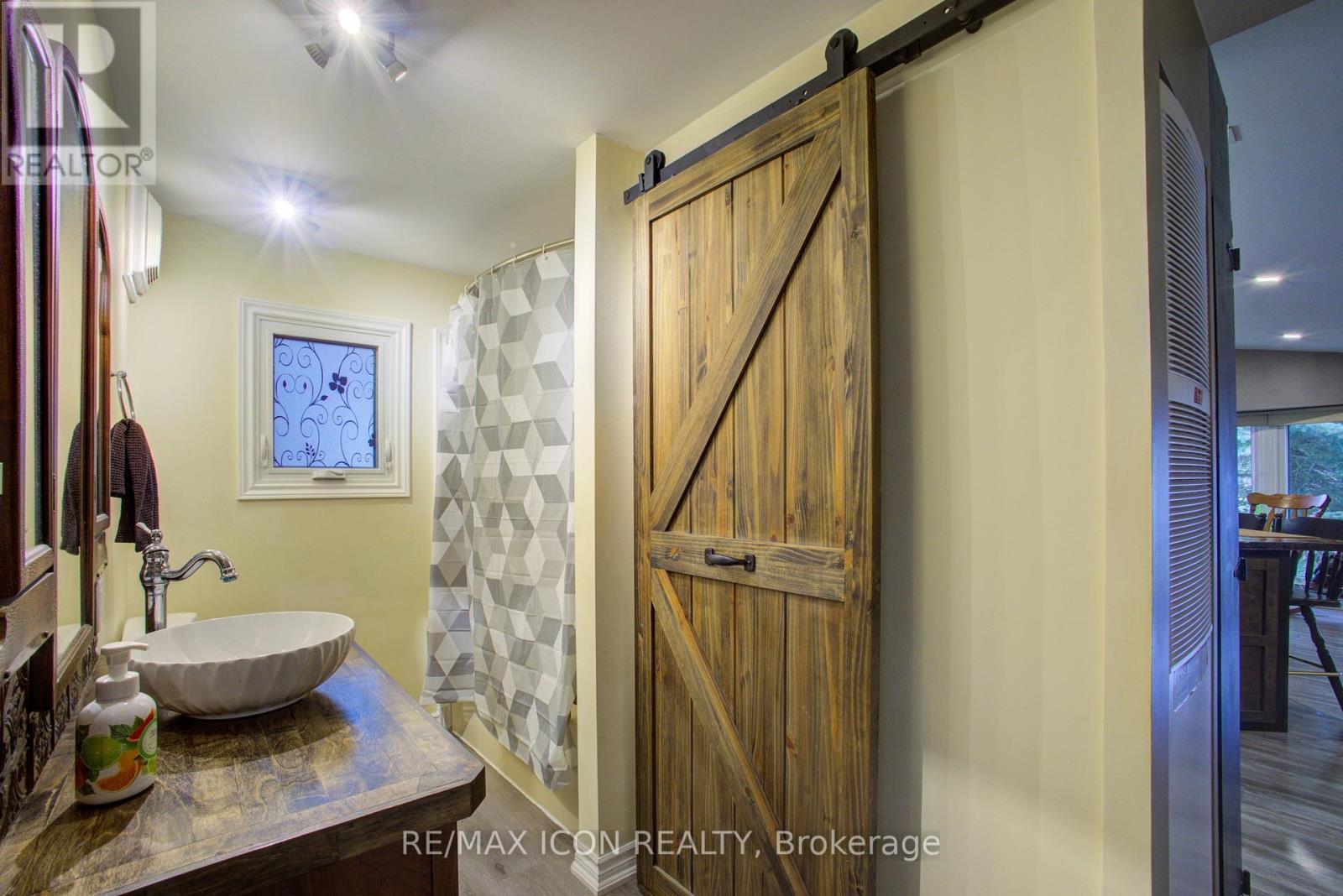 Maple 18 - 7489 Sideroad 5 E, Wellington North, ON - Indoor Photo Showing Bathroom