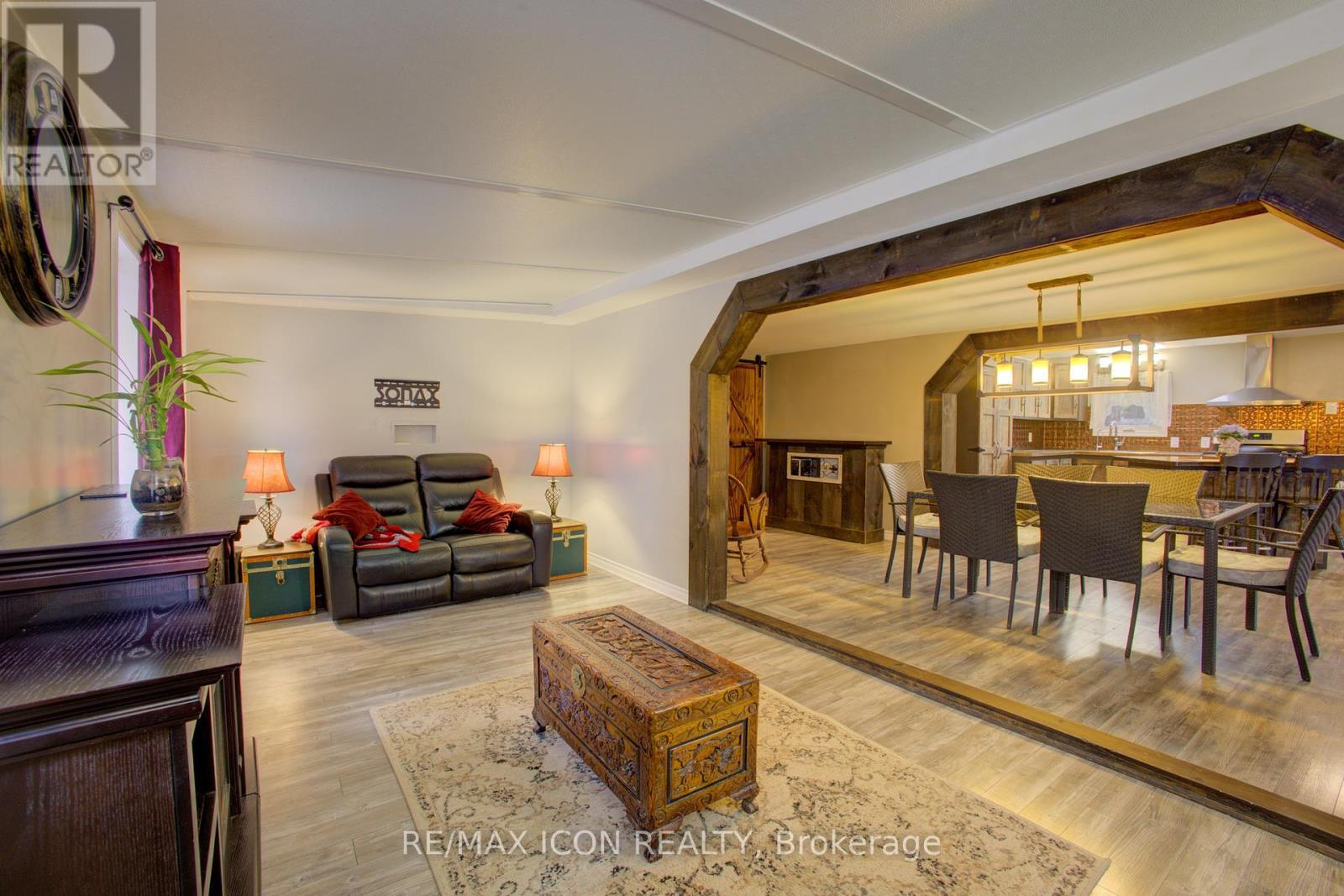 Maple 18 - 7489 Sideroad 5 E, Wellington North, ON - Indoor