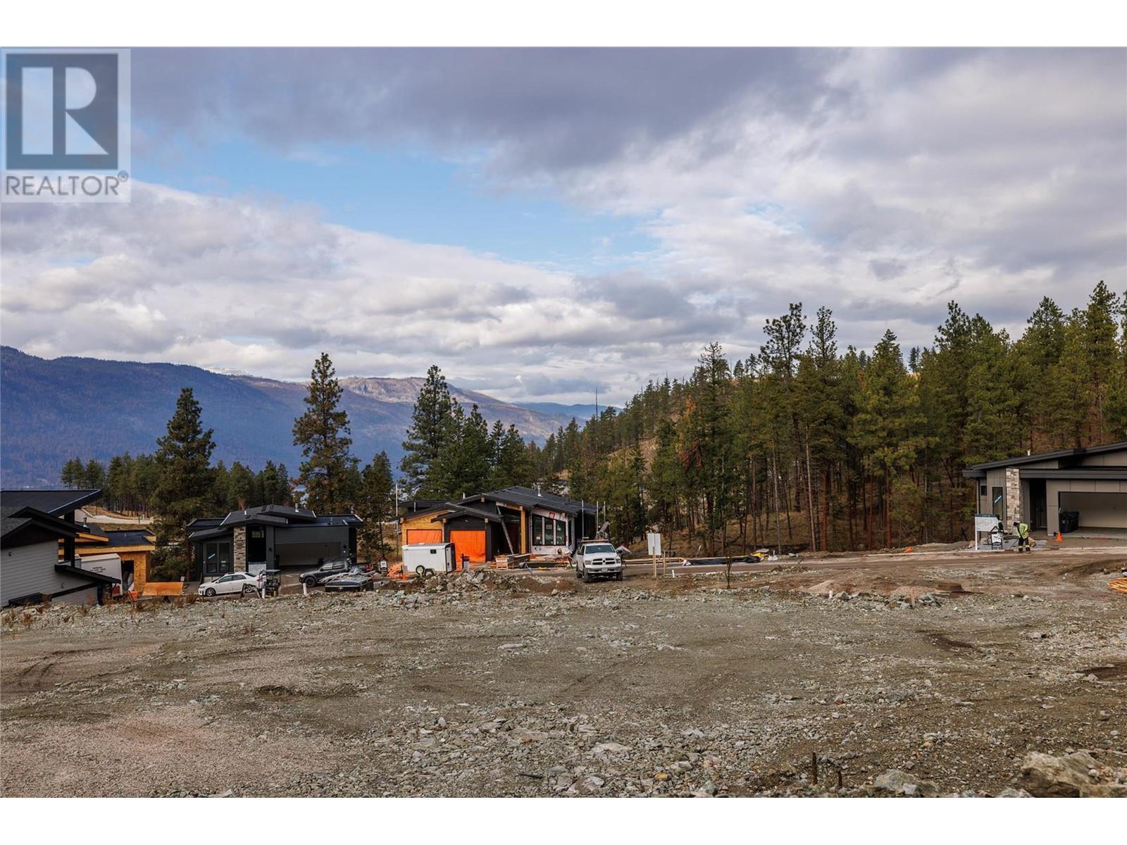 1960 Northern Flicker Court Unit# 8, Kelowna, BC