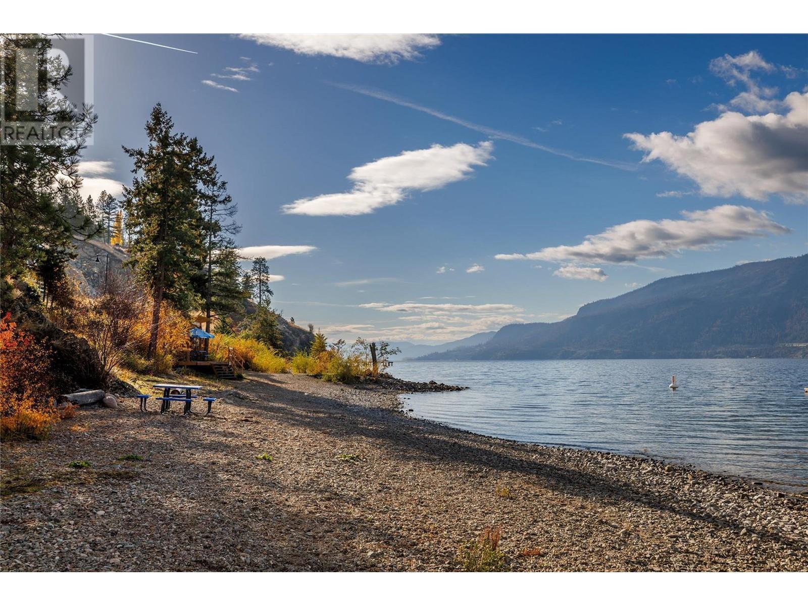 1960 Northern Flicker Court Unit# 8, Kelowna, BC