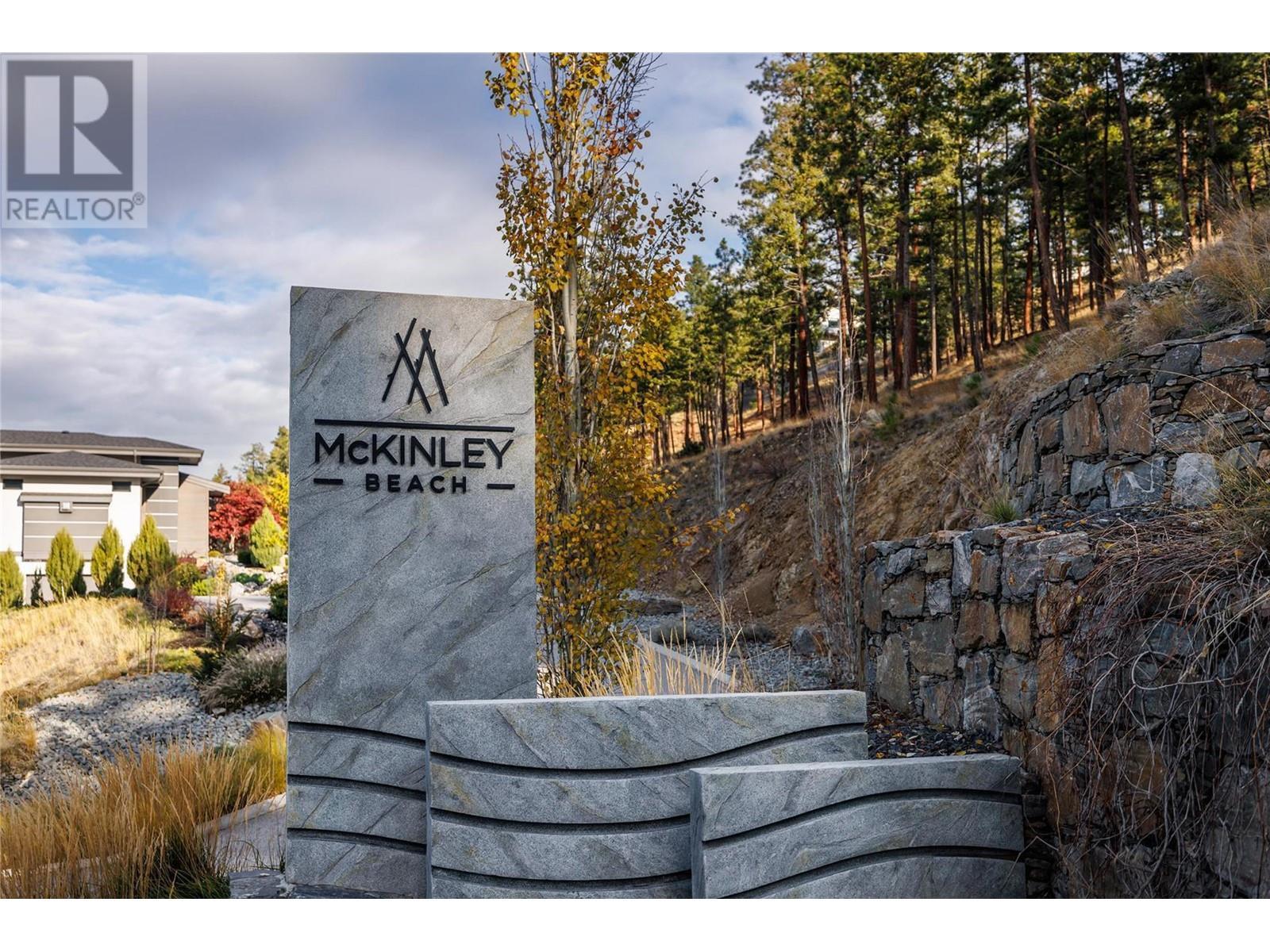 1960 Northern Flicker Court Unit# 8, Kelowna, BC