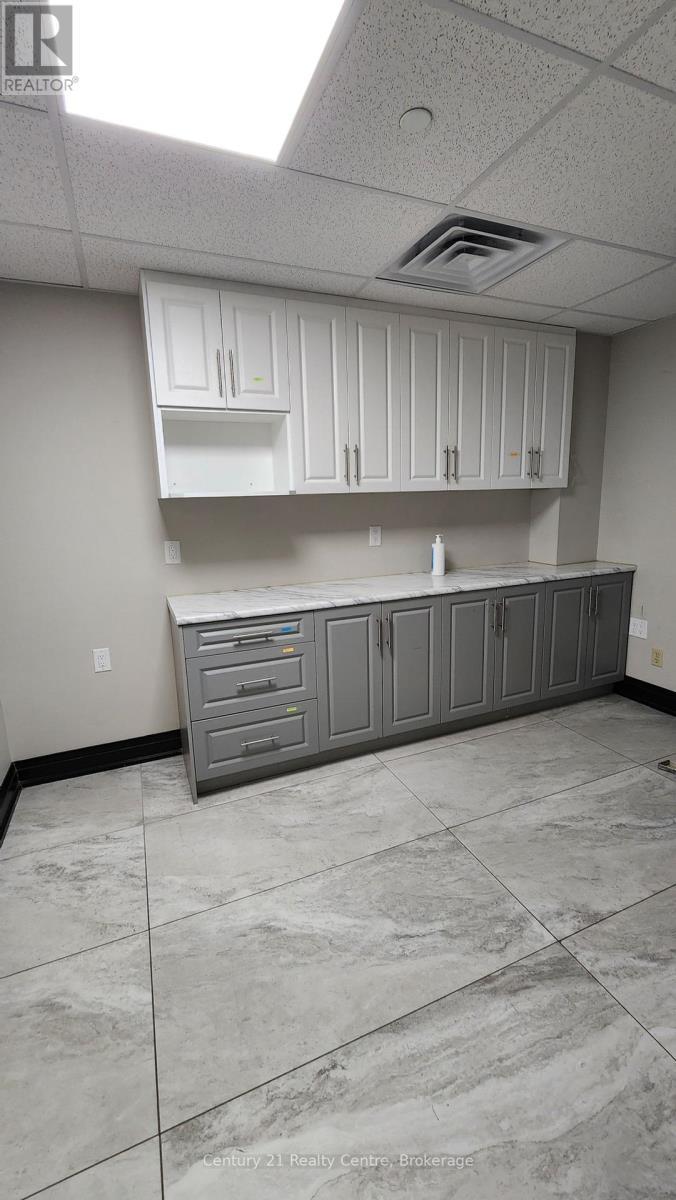 207 - 7895 Tranmere Drive, Mississauga, ON