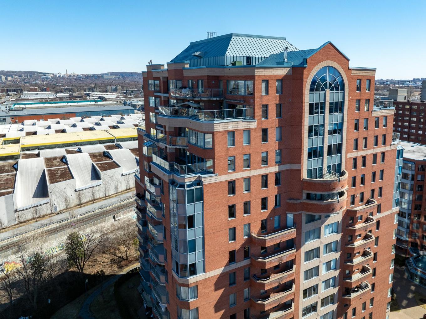 Vue - 1604-795 Rue Muir, Montréal (Saint-Laurent), QC - Outdoor With Facade