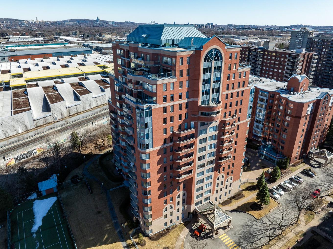 Vue - 1604-795 Rue Muir, Montréal (Saint-Laurent), QC - Outdoor With Facade