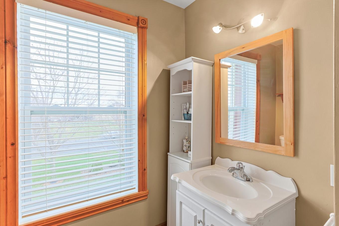 Bathroom - 1339 Boul. St-Jean-Baptiste, Mercier, QC - Indoor Photo Showing Bathroom
