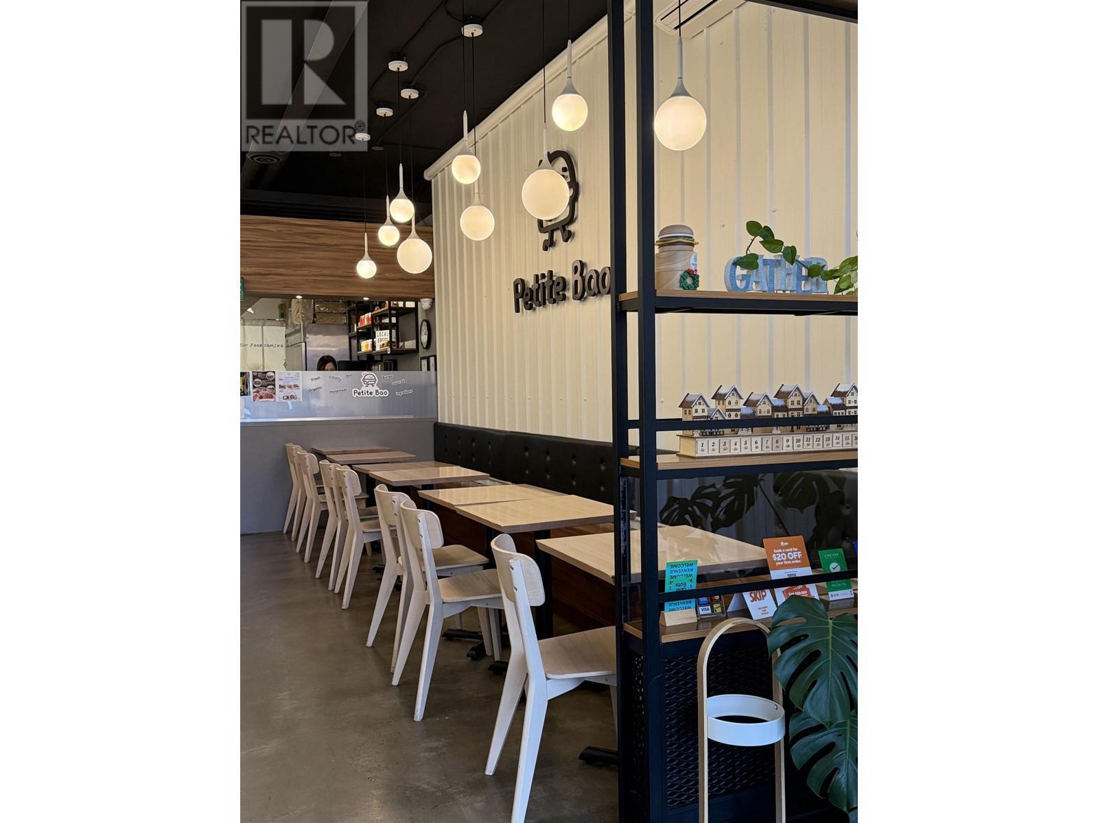 2825 W Broadway, Vancouver, BC