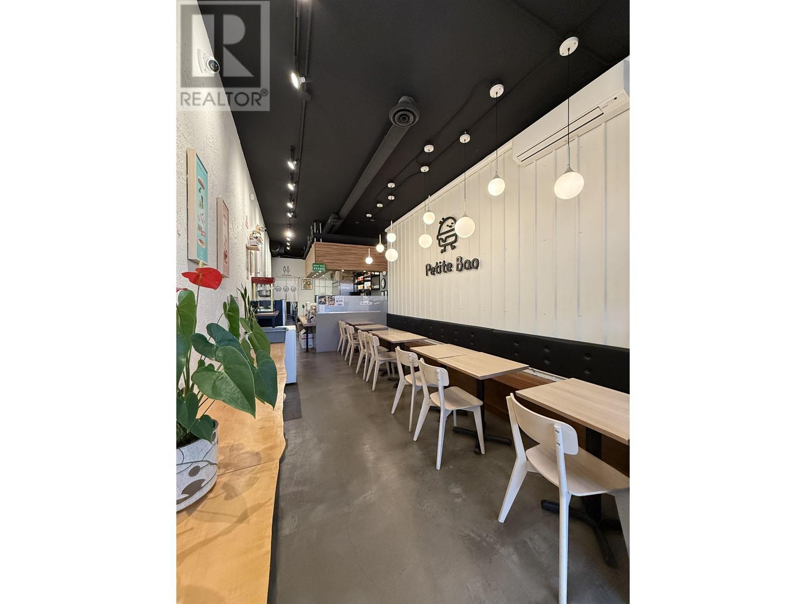 2825 W Broadway, Vancouver, BC