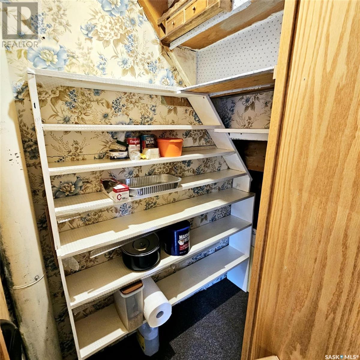 4 Walker Avenue, Yarbo, SK - Indoor