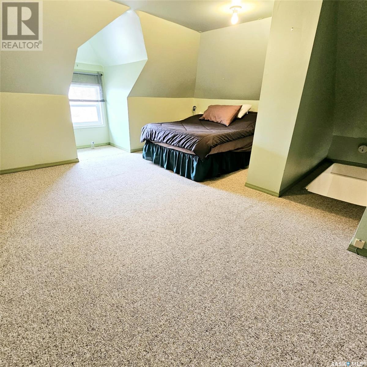 4 Walker Avenue, Yarbo, SK - Indoor