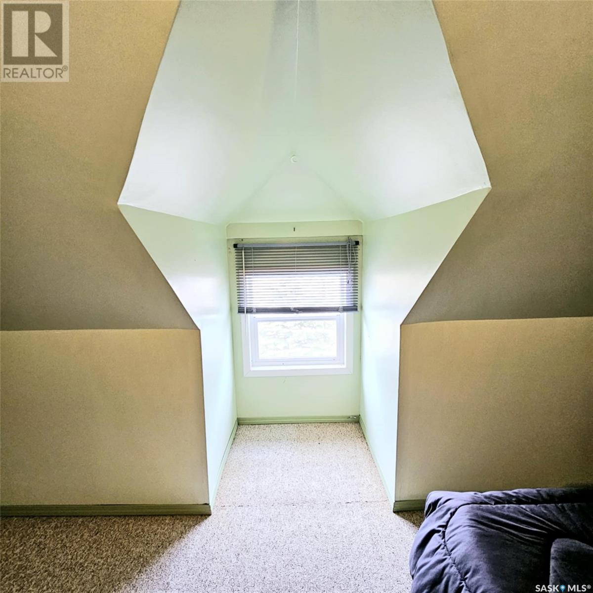 4 Walker Avenue, Yarbo, SK - Indoor