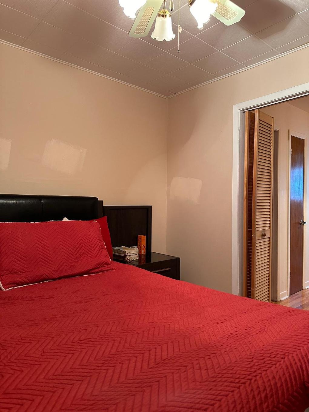 Chambre à coucher - 10532 Av. Pigeon, Montréal (Montréal-Nord), QC - Indoor Photo Showing Bedroom