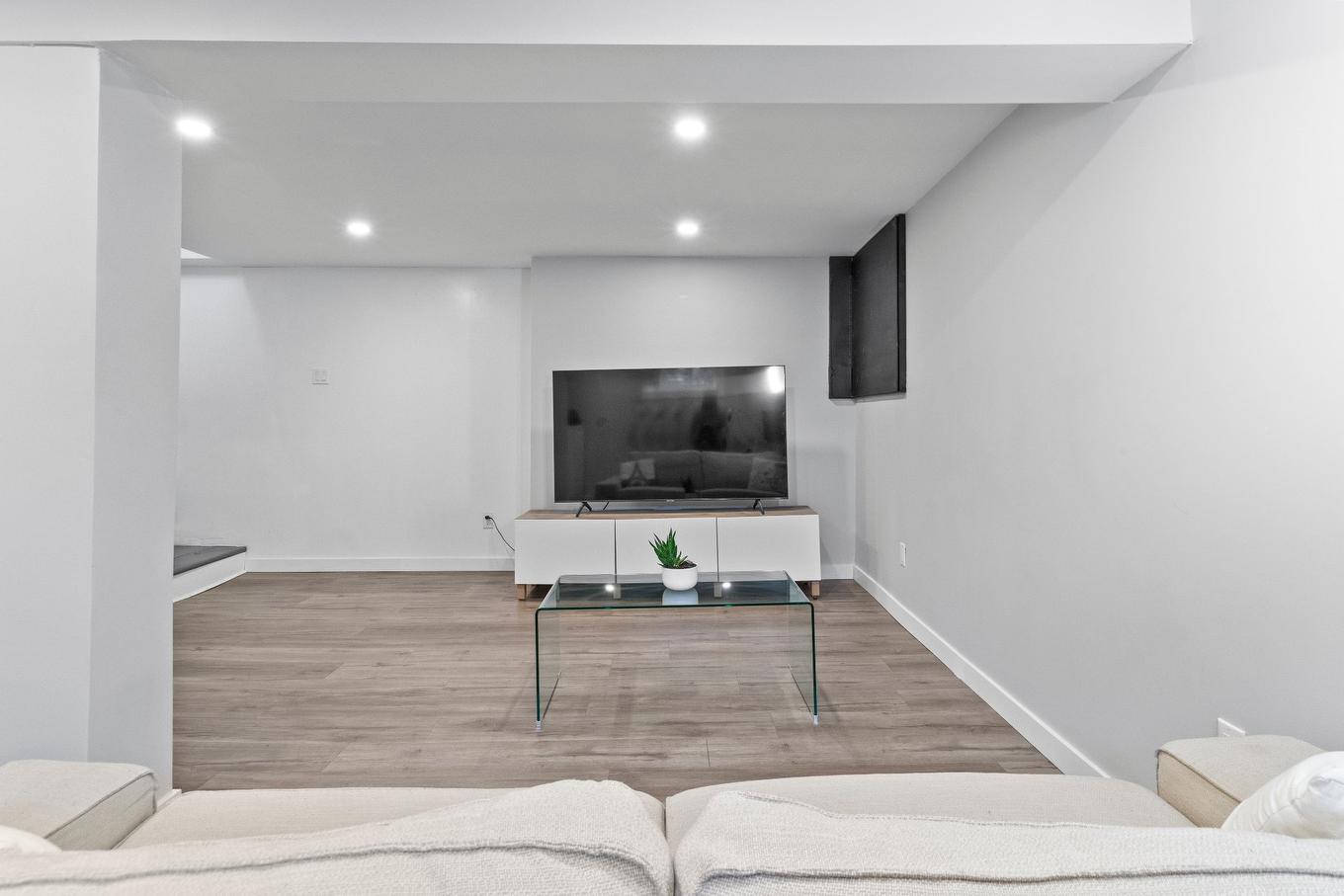 Salle familiale - 8320 24E Avenue, Montréal (Villeray/Saint-Michel/Parc-Extension), QC - Indoor