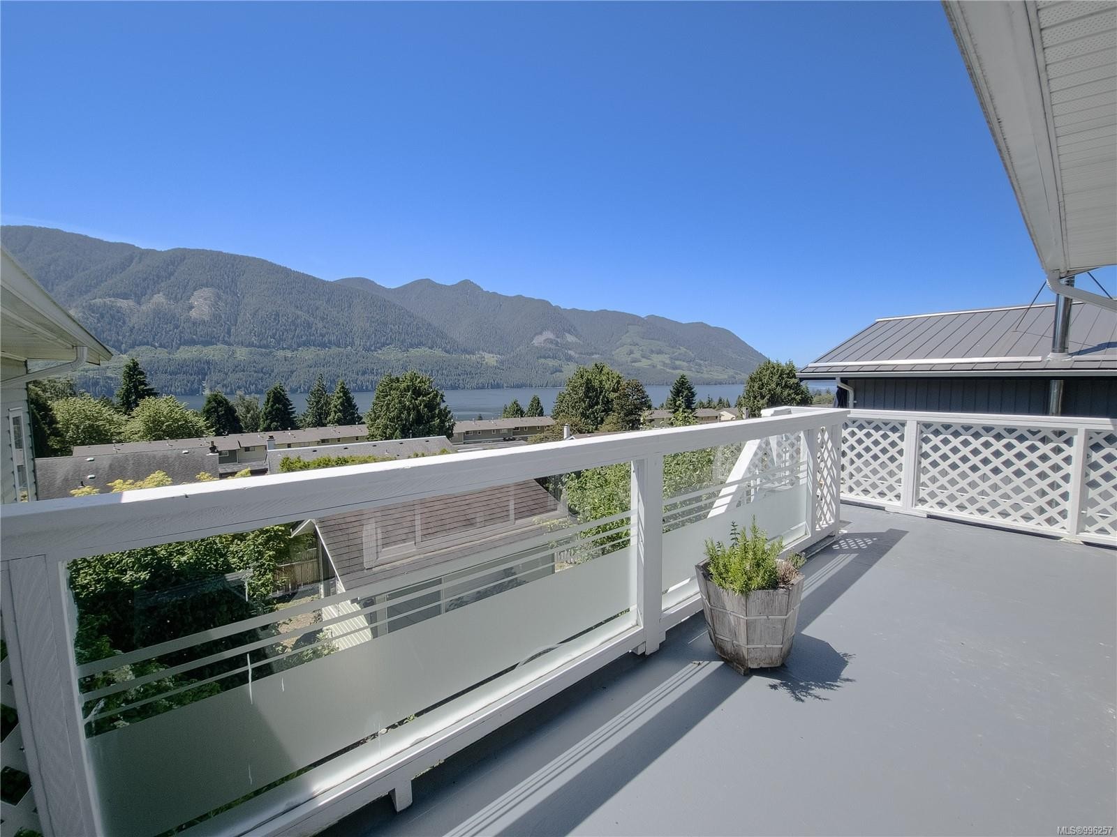 1036 Matsqui Ave, Port Alice, BC