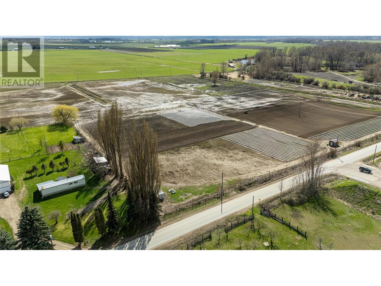 993 Duck Lake Road, Wynndel, BC