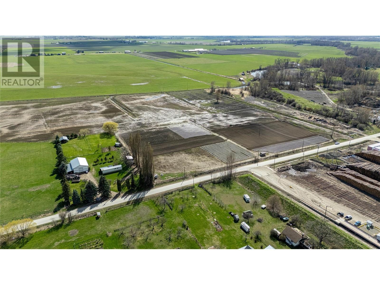 993 Duck Lake Road, Wynndel, BC