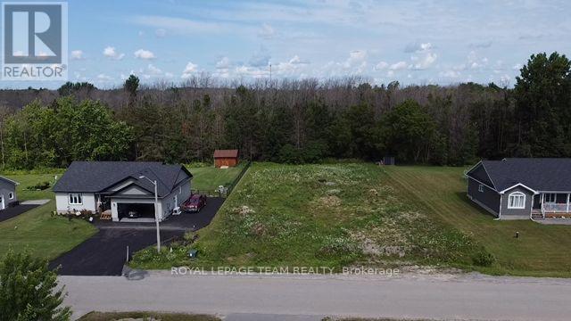 8 Albert Street, Edwardsburgh/Cardinal, ON