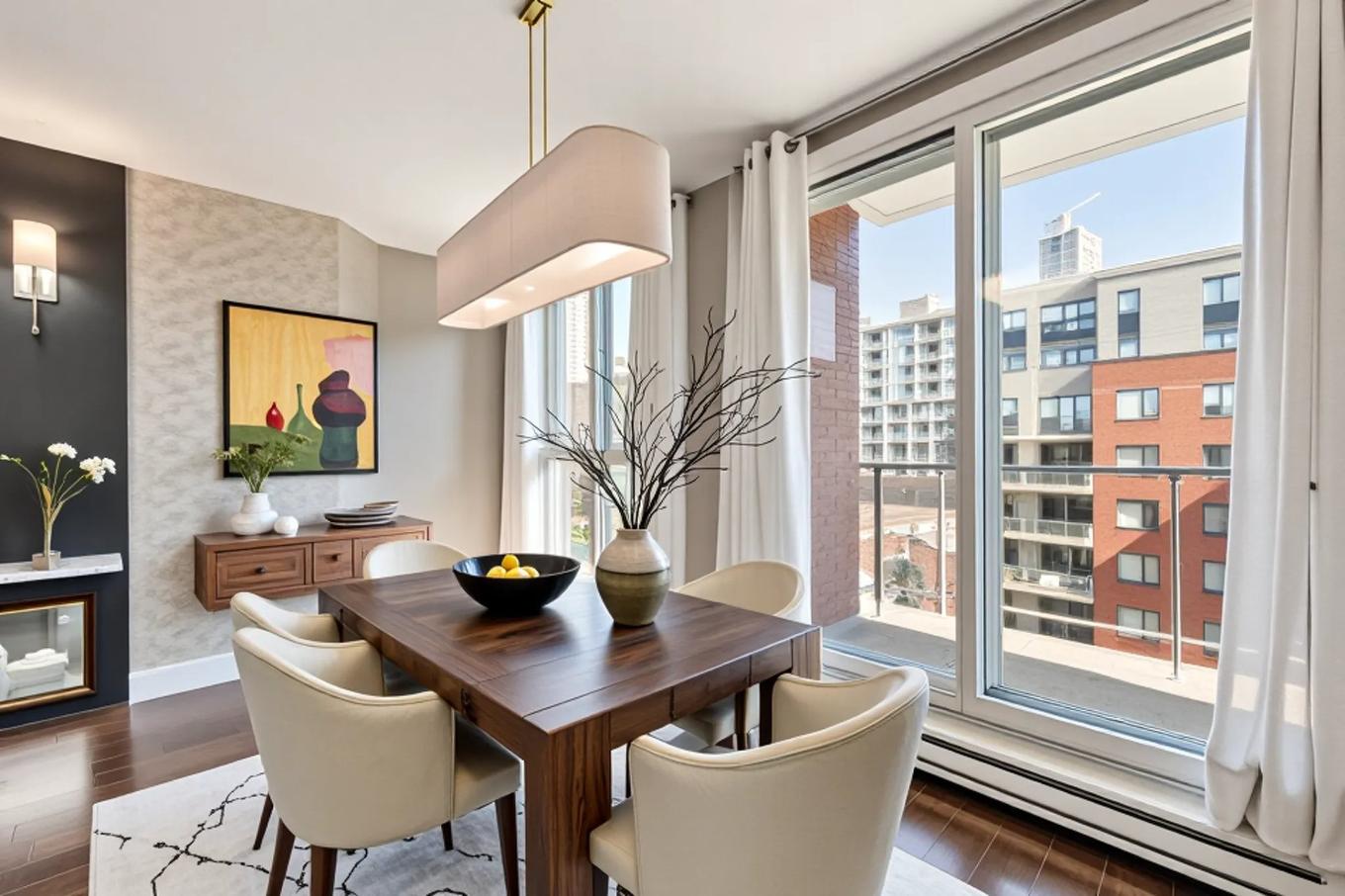 Salle à manger - 803-500 Rue De La Montagne, Montréal (Ville-Marie), QC - Indoor Photo Showing Dining Room