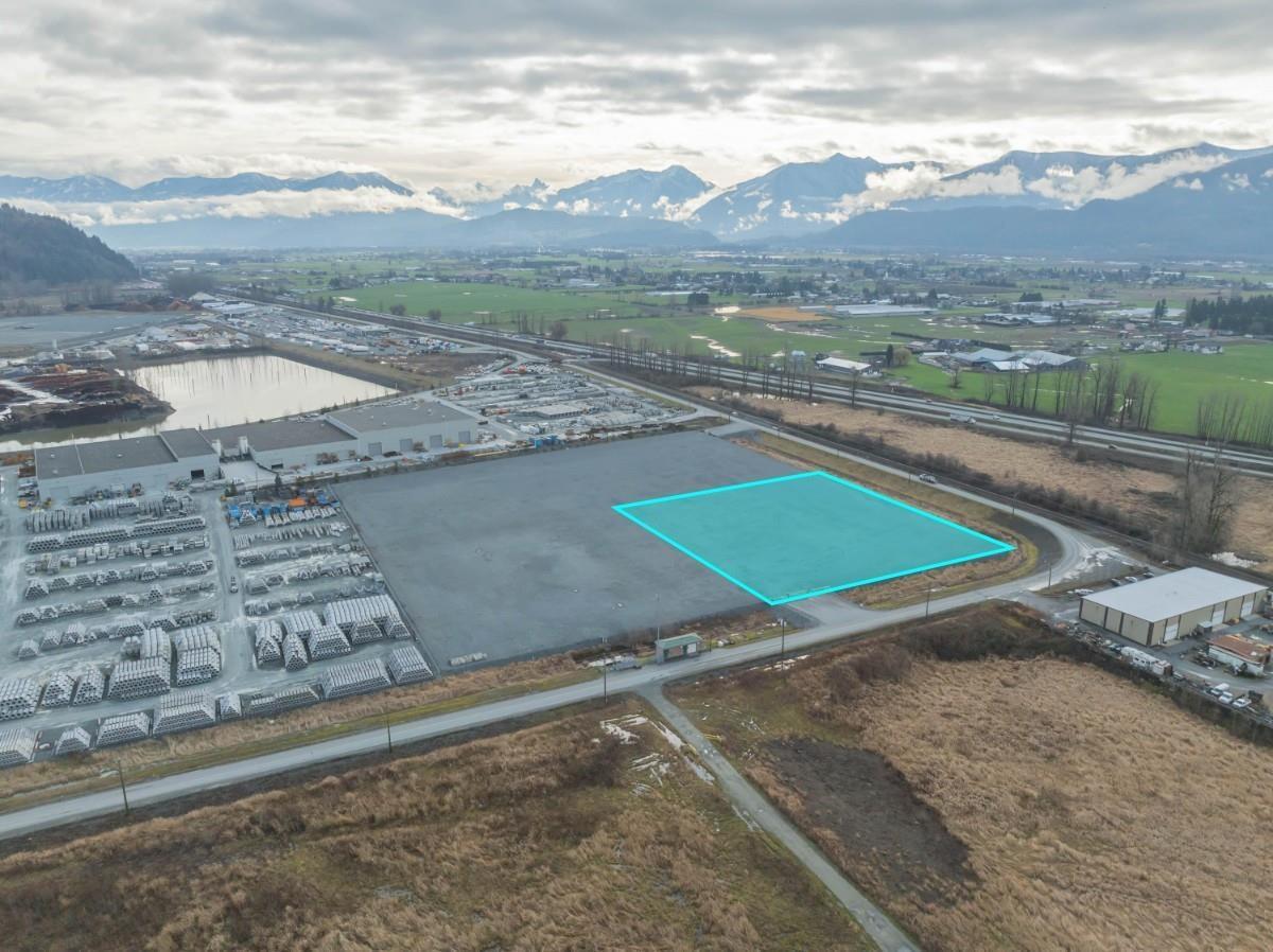 7560 Cannor Road|West Chilliwack, Chilliwack, BC