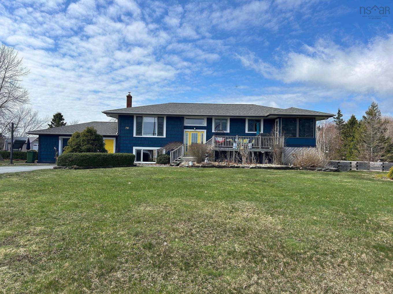 78 Fort Point Road, Lahave, NS