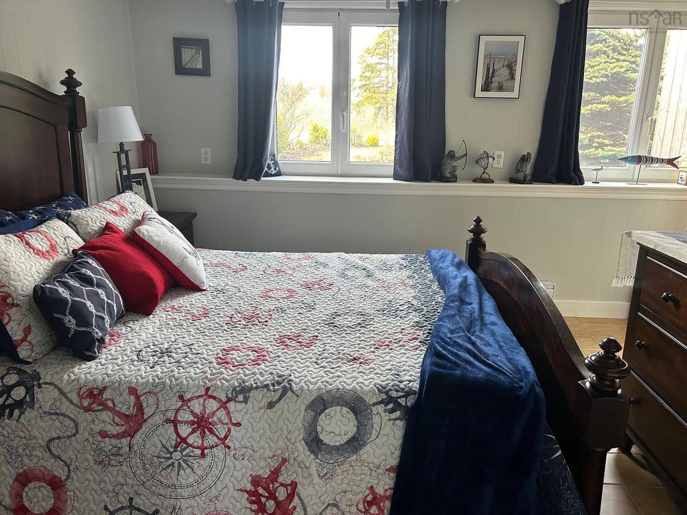 78 Fort Point Road, Lahave, NS