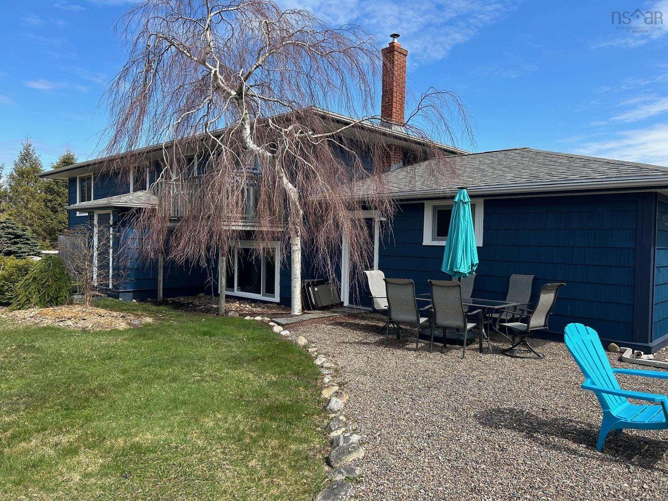 78 Fort Point Road, Lahave, NS