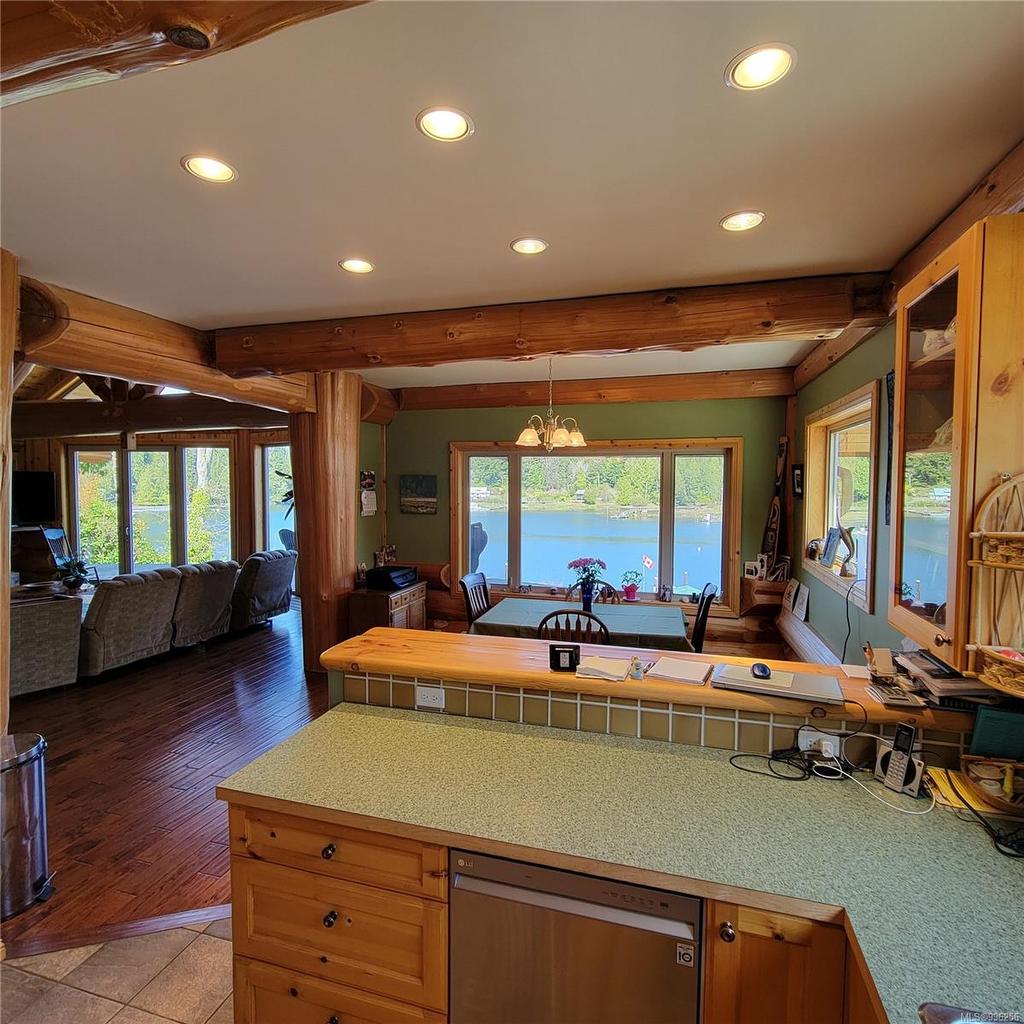 326 Tower Rd, Bamfield, BC