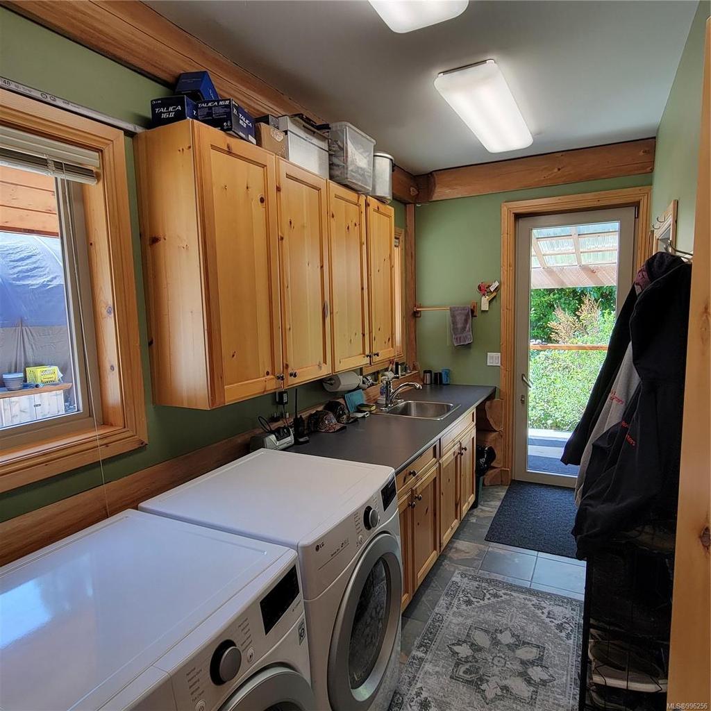 326 Tower Rd, Bamfield, BC