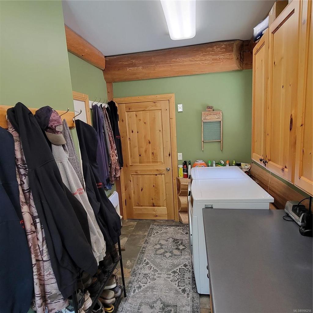 326 Tower Rd, Bamfield, BC