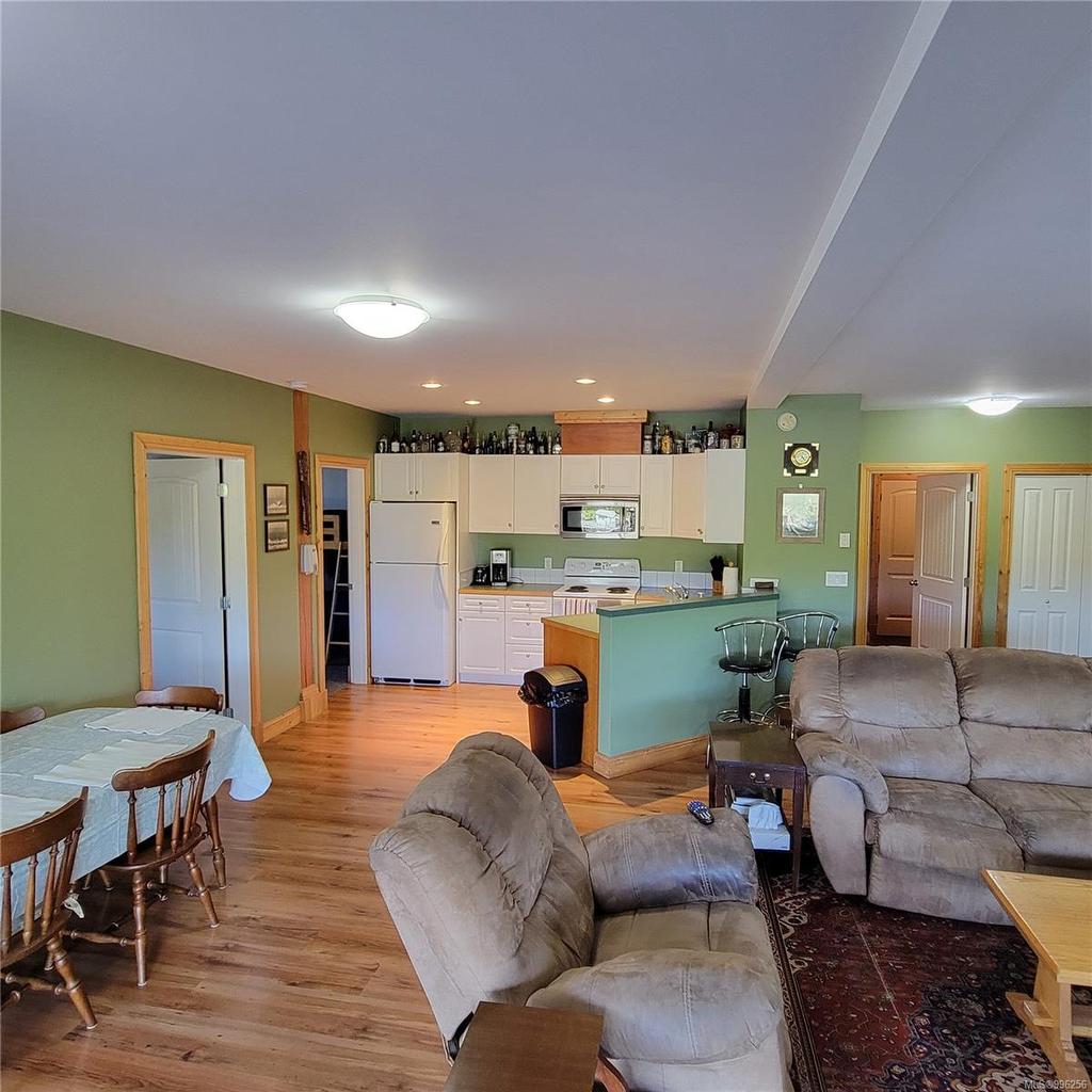 326 Tower Rd, Bamfield, BC