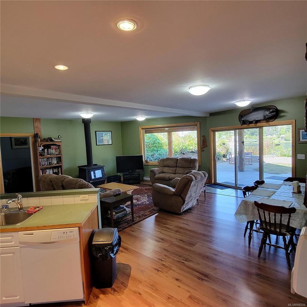 326 Tower Rd, Bamfield, BC