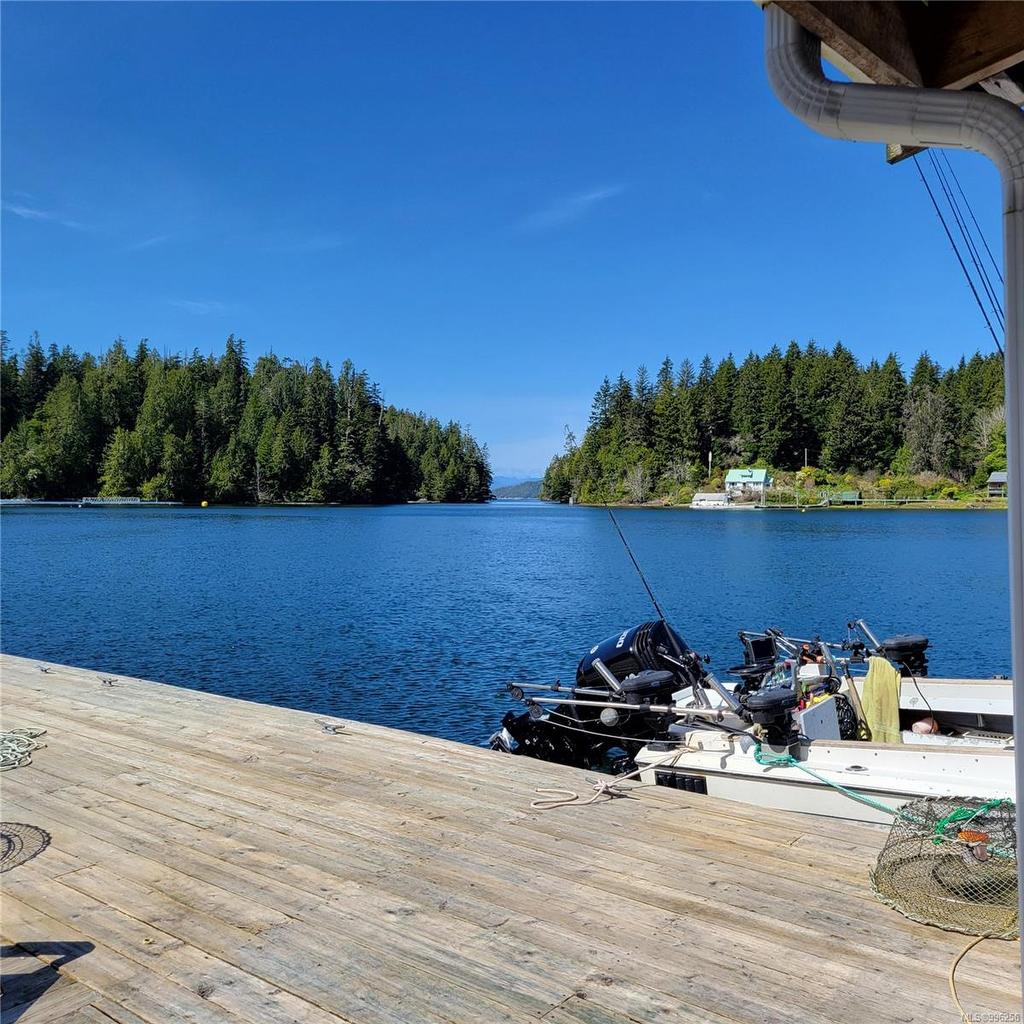 326 Tower Rd, Bamfield, BC