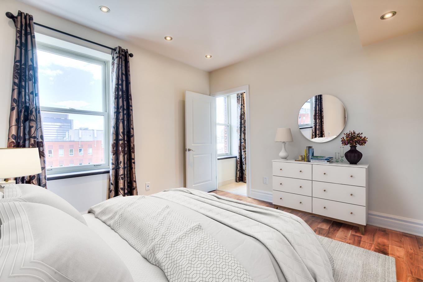 Bedroom - 903-65 Boul. René-Lévesque E., Montréal (Ville-Marie), QC - Indoor Photo Showing Bedroom