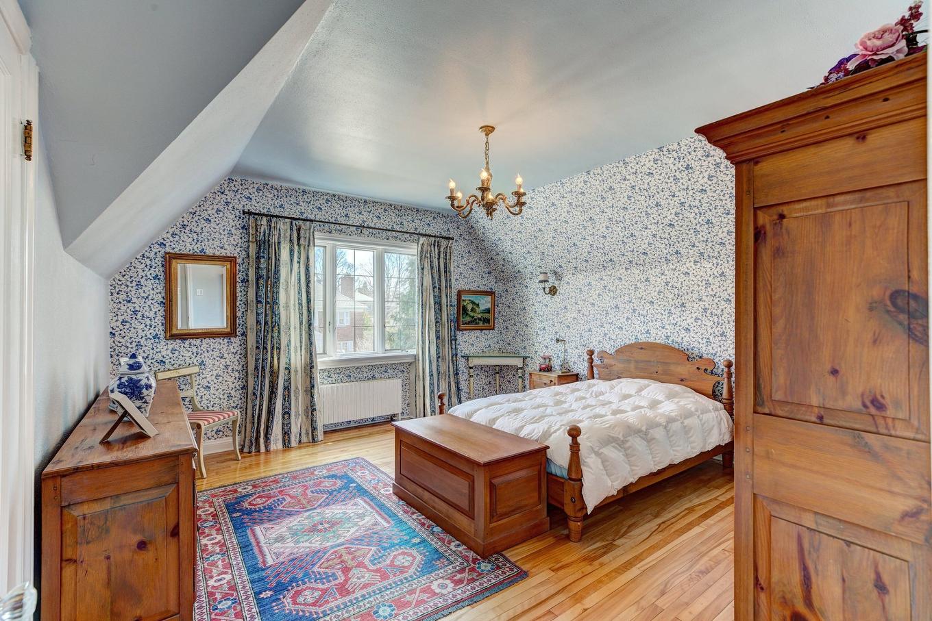 Primary bedroom - 239 Av. Carlyle, Mont-Royal, QC - Indoor Photo Showing Bedroom