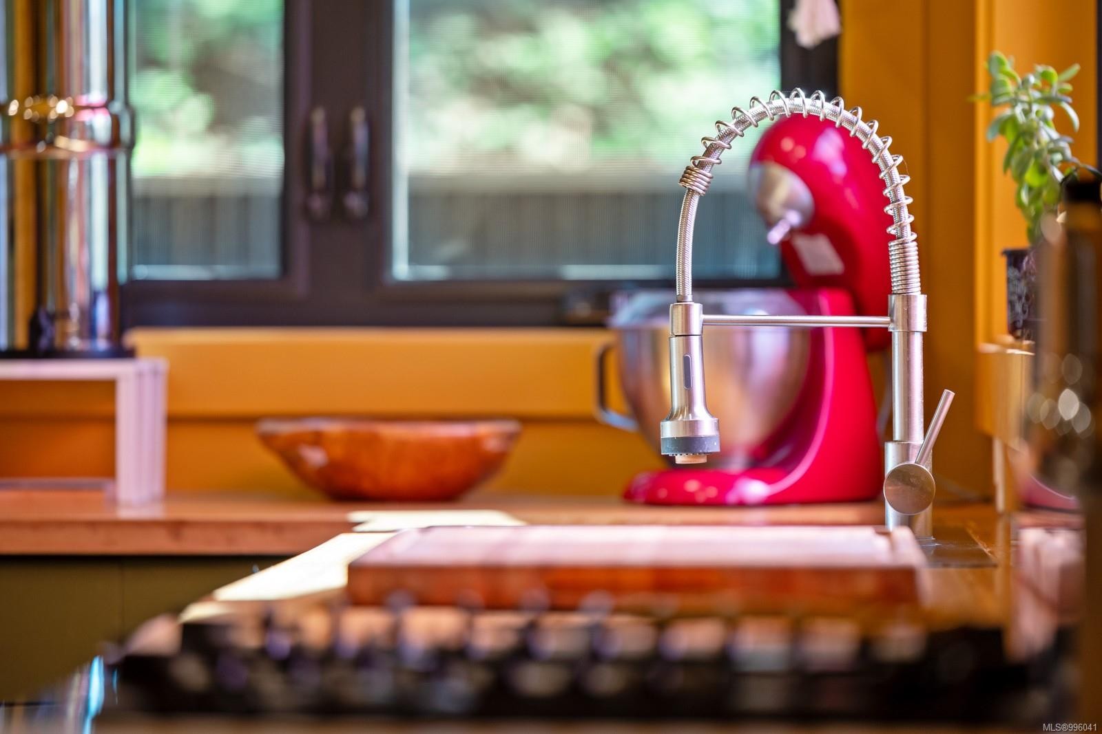 1304 Midden Rd, Comox, BC