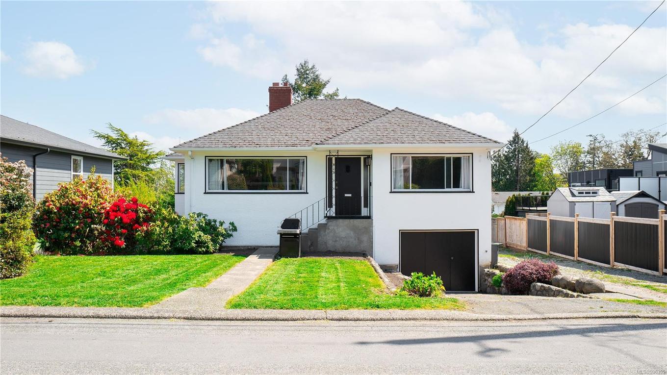 903 Shirley Rd, Esquimalt, BC